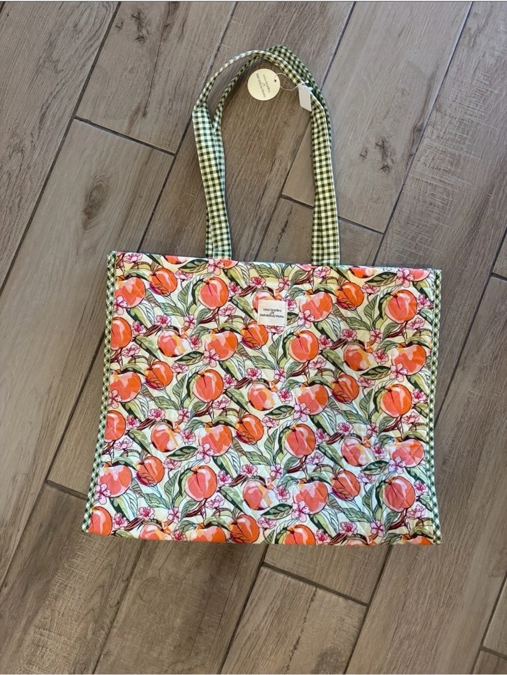 Bath & Body Works X Vera Bradley
Peach Blossom Quilted Tote
-Limited Edition - Picture 3 of 5